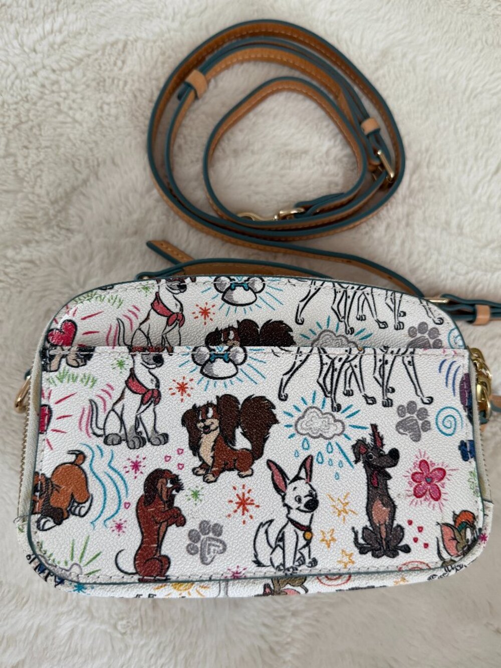 DOONEY BOURKE DISNEY PARKS DOGS AMBLER CROSSBODY BAG - Picture 7 of 16